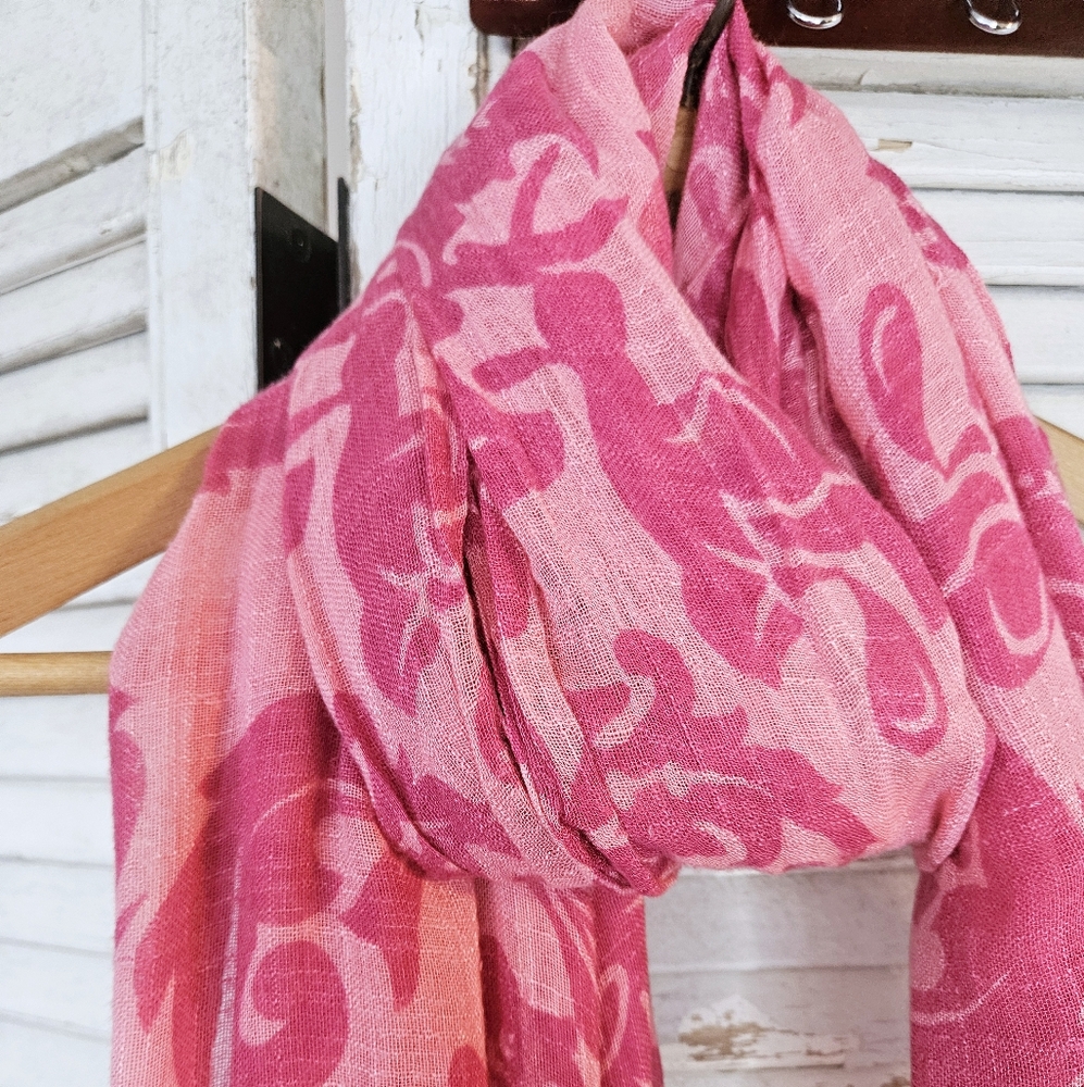 🎉 3 For $15 🎉 Pink floral scarf - Picture 3 of 3